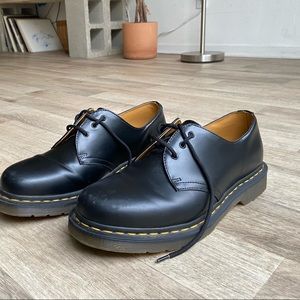 Dr. Martens - 1461 Black - Size 9 (Like New)